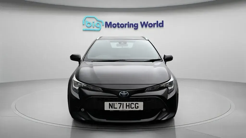 Begagnad Toyota Corolla 122 HK (89 kW) 2021 Svart Kombi