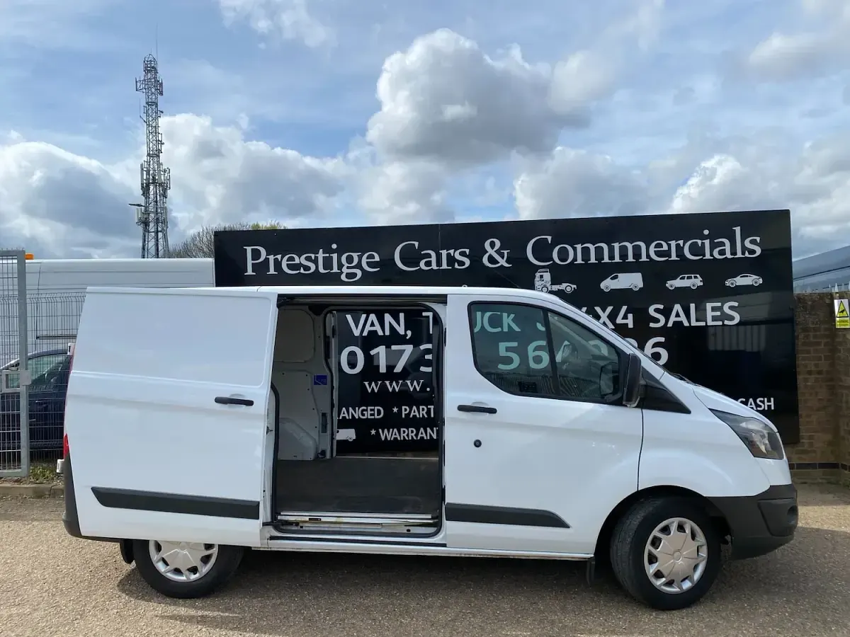 Used Ford Transit Custom 100 HP (73 kW) 2015 White Van