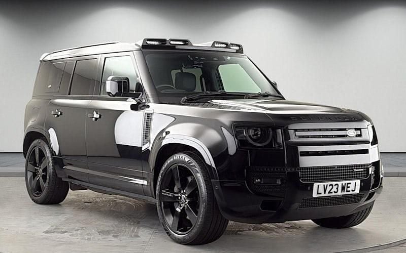 Used Land Rover Defender HSE Dynamic 300 HP (220 kW) 2023 SUV