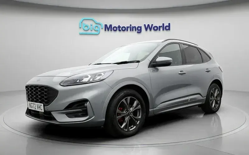 Used Ford Kuga ST-Line 190 HP (139 kW) 2023 Silver SUV