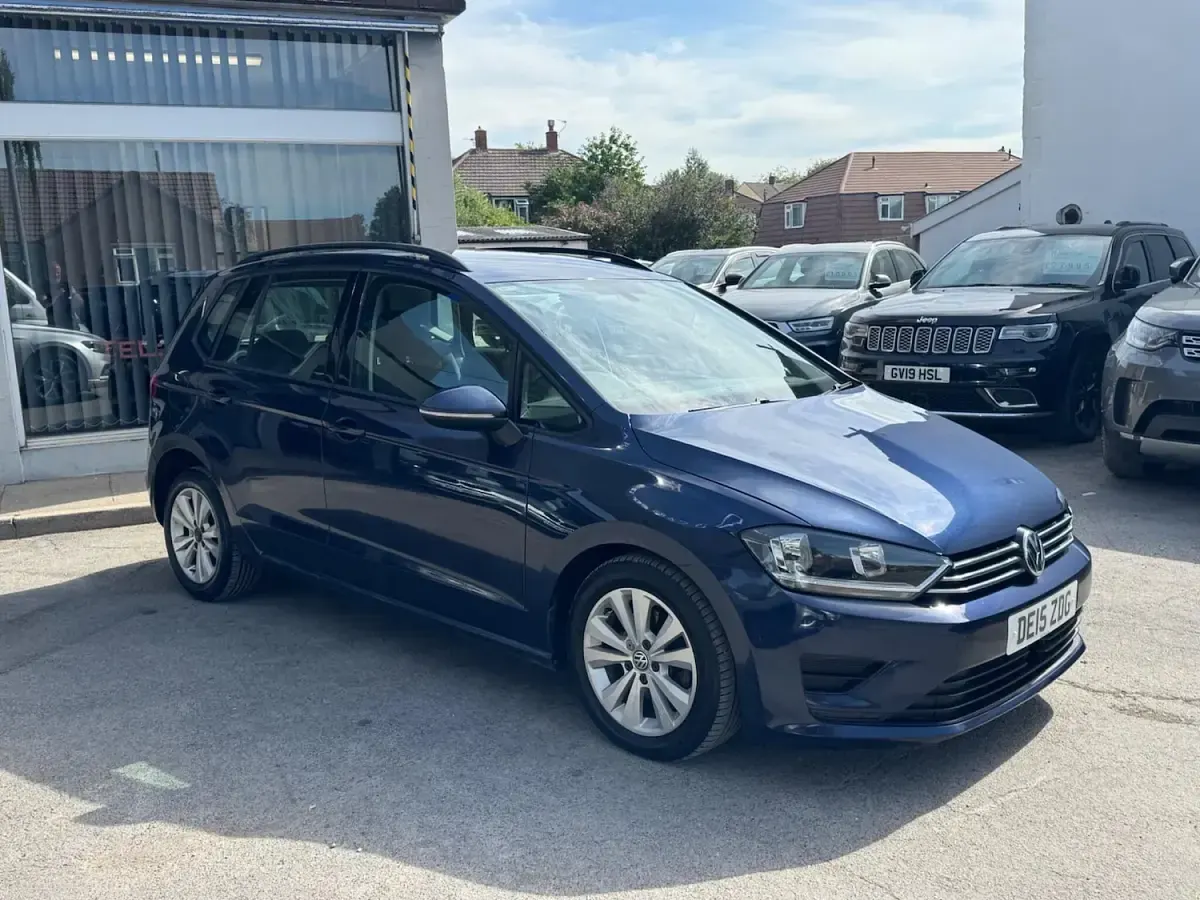 Used VW Golf Sportsvan SE 150 HP (110 kW) 2015 Blue MPV