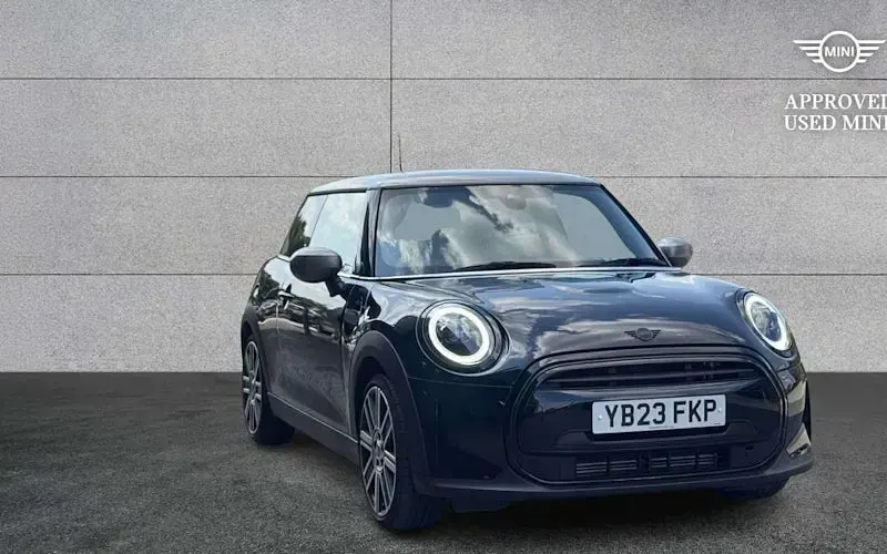 Used Mini Cooper Exclusive 136 HP (100 kW) 2023 Hatchback
