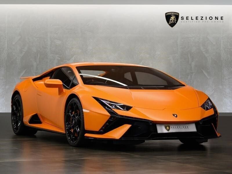 Arancio borealis New 2024 Lamborghini Huracán Coupe | £239,950 - Image 1/4