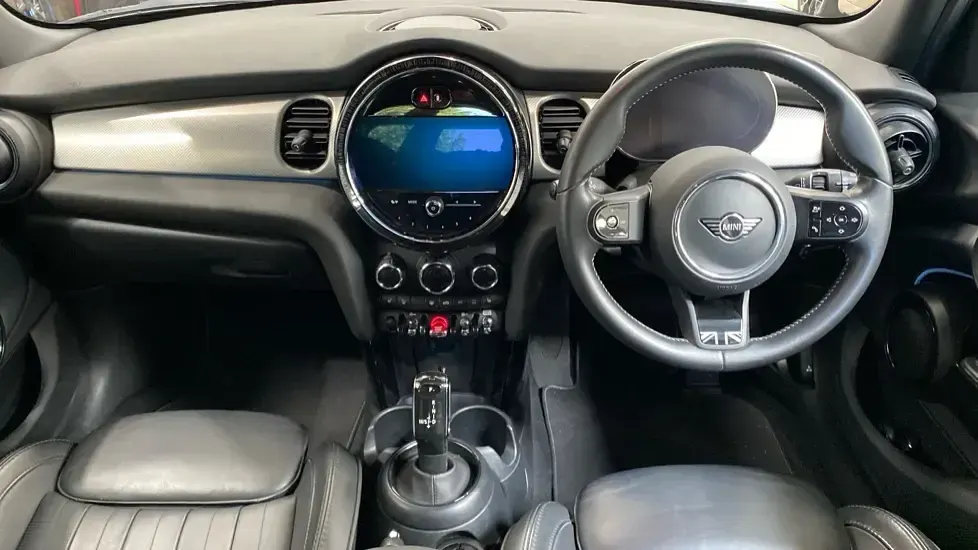 Used Mini Cooper Exclusive 134 HP (98 kW) 2023 Blue Hatchback