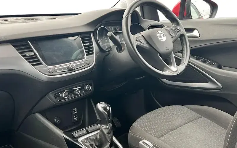 Gebraucht Vauxhall Crossland X 82 PS (60 kW) 2017 Rot SUV