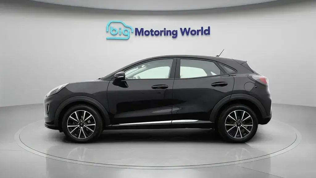 Używany Ford Puma Titanium 125 KM (91 kW) 2023 Czarny SUV