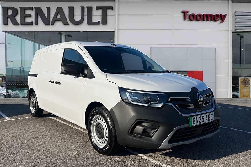 White New 2025 Renault Kangoo MPV | £19,495 (Expensive) - Image 1/1