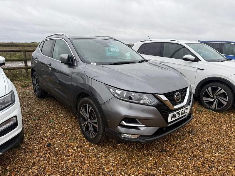 Grey Used 2019 Nissan Qashqai N-Connecta SUV | £10,990 (Good price) - Image 1/4