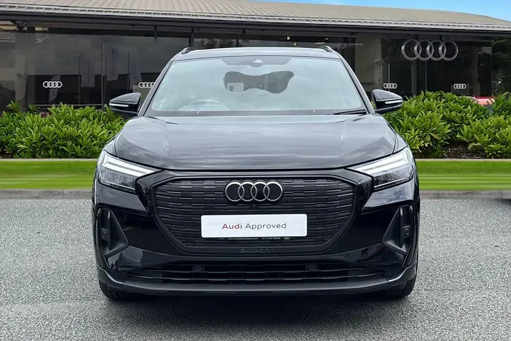 Used Audi Q4 e-tron Black Edition 210 kW (286 HP) 2025 Black SUV