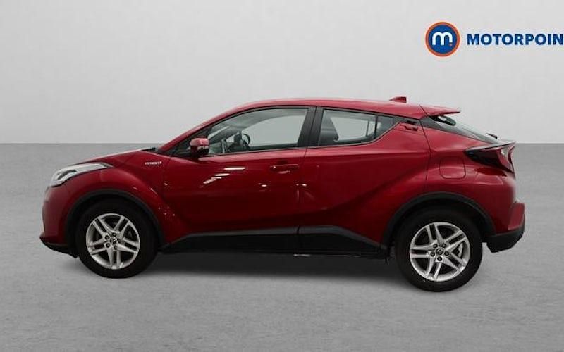 Used Toyota C-HR 122 HP (89 kW) 2023 SUV