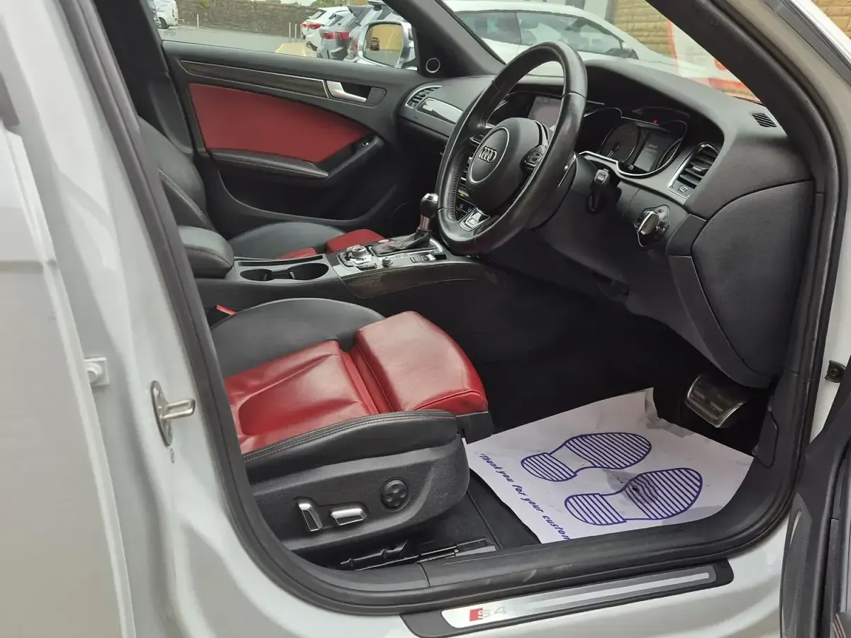Used Audi S4 Performance 333 HP (244 kW) 2013 White Estate