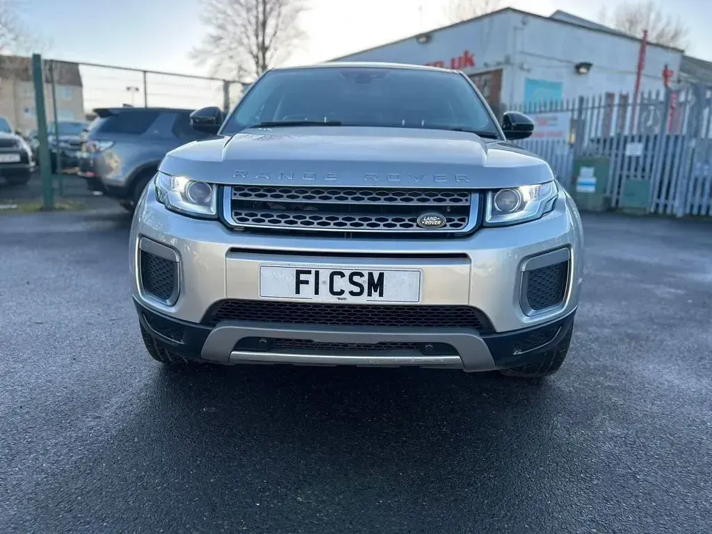 Used Land Rover Range Rover evoque SE 180 HP (132 kW) 2017 Gold SUV