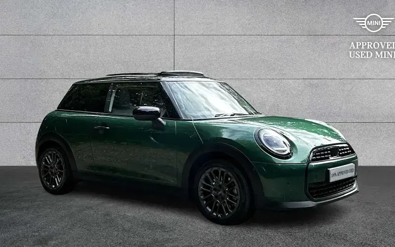 Used Mini Cooper Classic 150 kW (204 HP) 2025 Hatchback