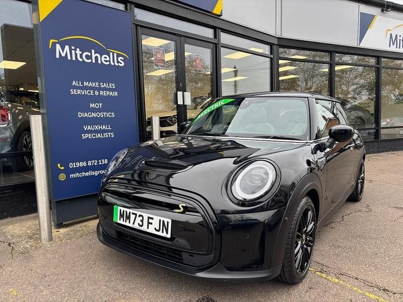 Used Mini Cooper S Hatch 135 kW (184 HP) 2023 Black Hatchback