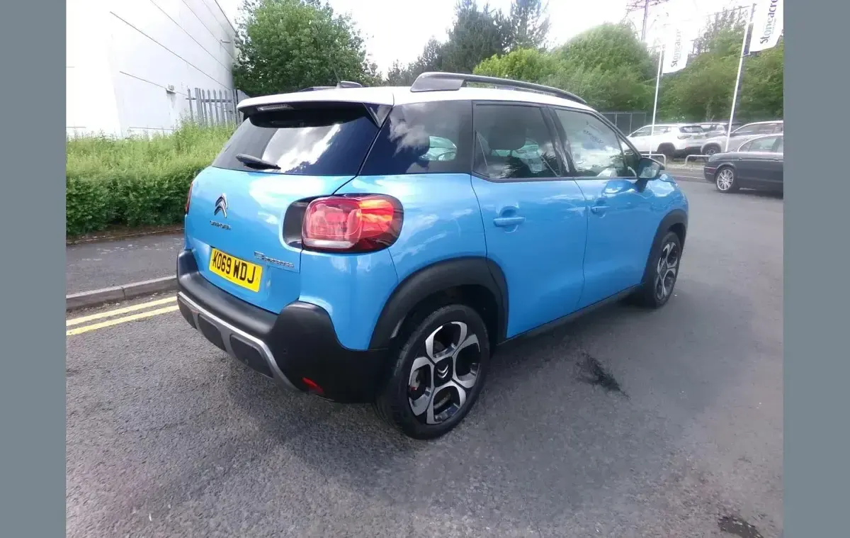 Used Citroën C3 Aircross Flair 108 HP (79 kW) 2020 Blue SUV