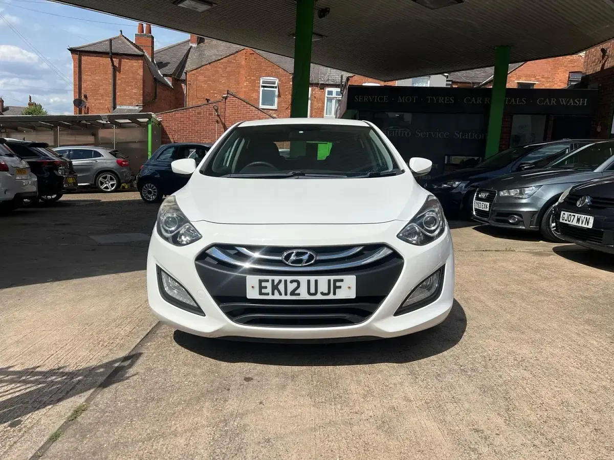 Used Hyundai i30 Active 2012 White Hatchback