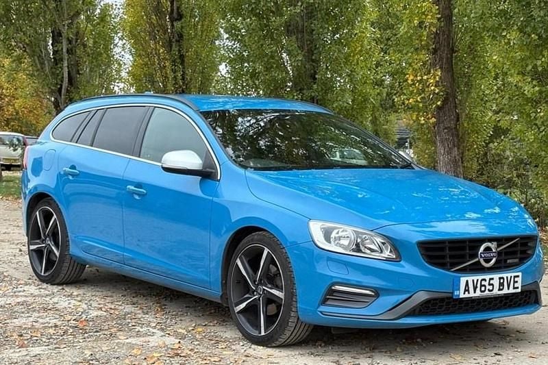 Blue Used 2015 Volvo V60 R-Design Estate | £5,250 (Fair price) - Image 1/1