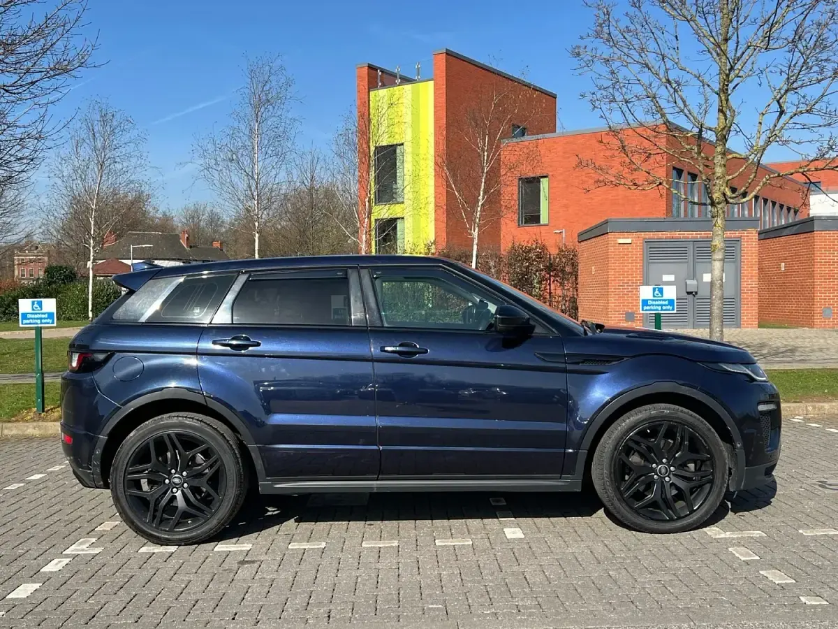 Used Land Rover Range Rover evoque HSE Dynamic 2016 Blue Estate