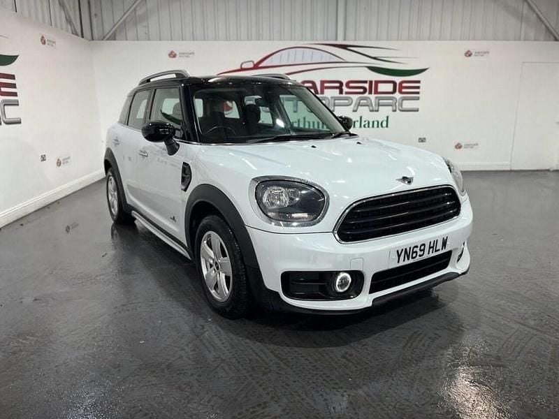 Used Mini Cooper D Classic 150 HP (110 kW) 2019 White Hatchback