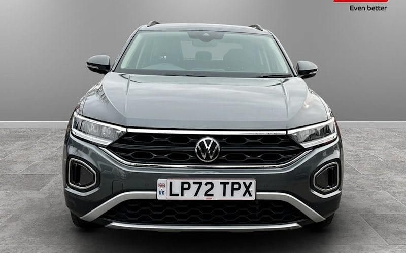 Usado VW T-Roc Life 150 HP (110 kW) 2025 SUV
