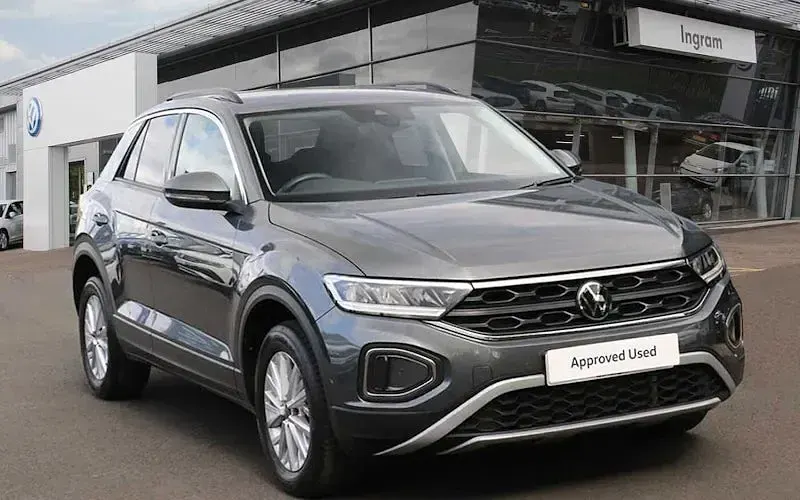Usado VW T-Roc Life 150 CV (110 kW) 2025 SUV
