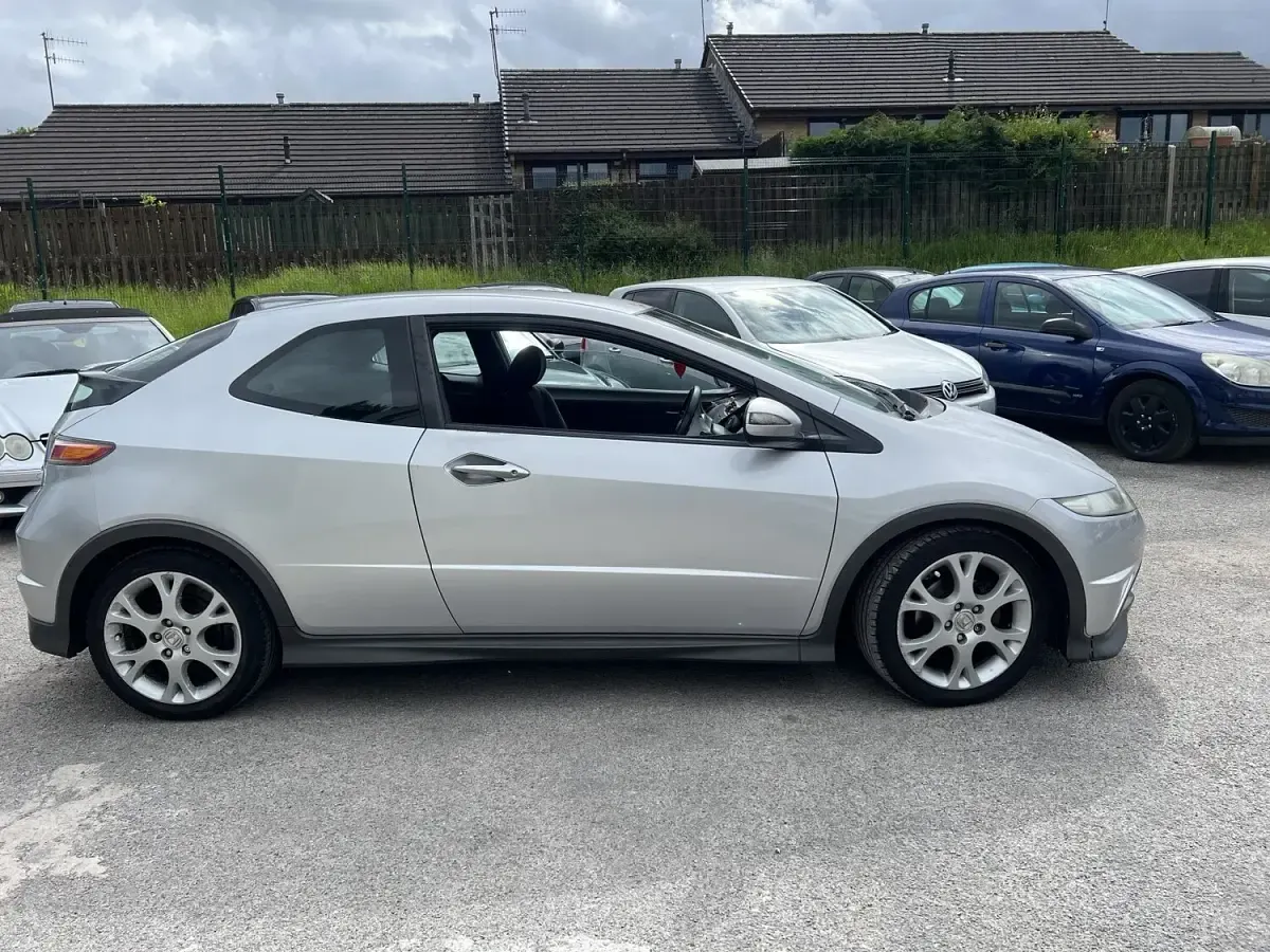 Used Honda Civic Type S 140 HP (102 kW) 2008 Silver Hatchback
