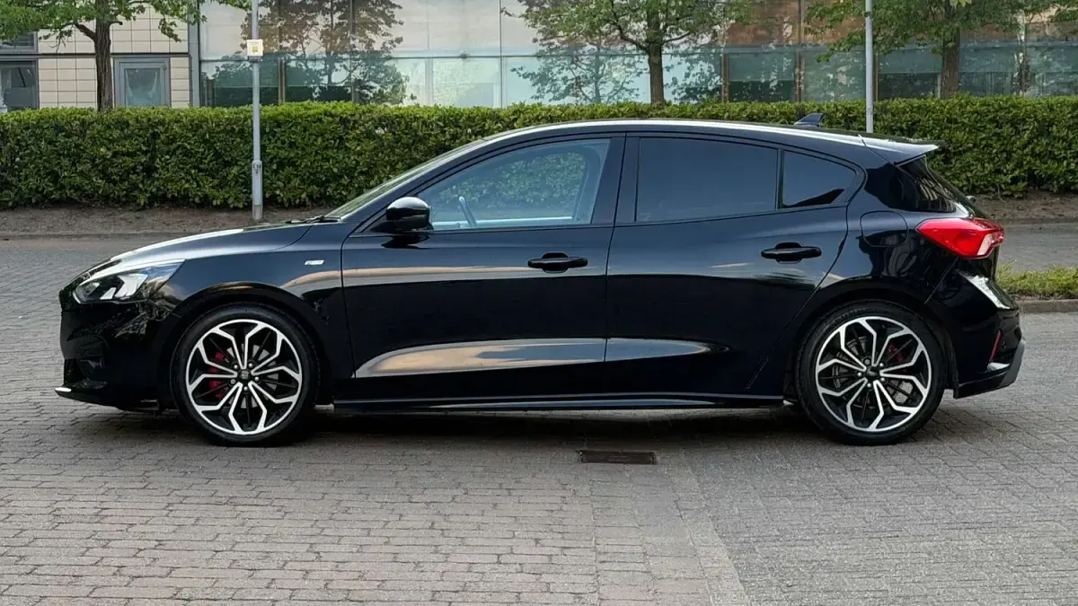 Used Ford Focus ST-Line X 125 HP (91 kW) 2018 Black Hatchback