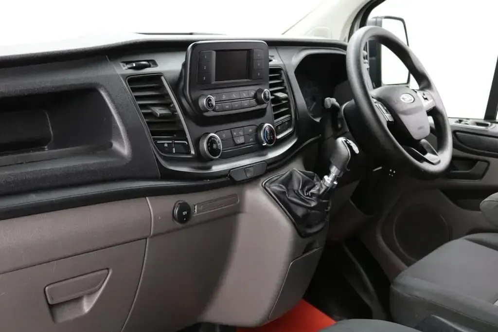 Begagnad Ford Transit Custom 130 HK (95 kW) 2021 Vit Van