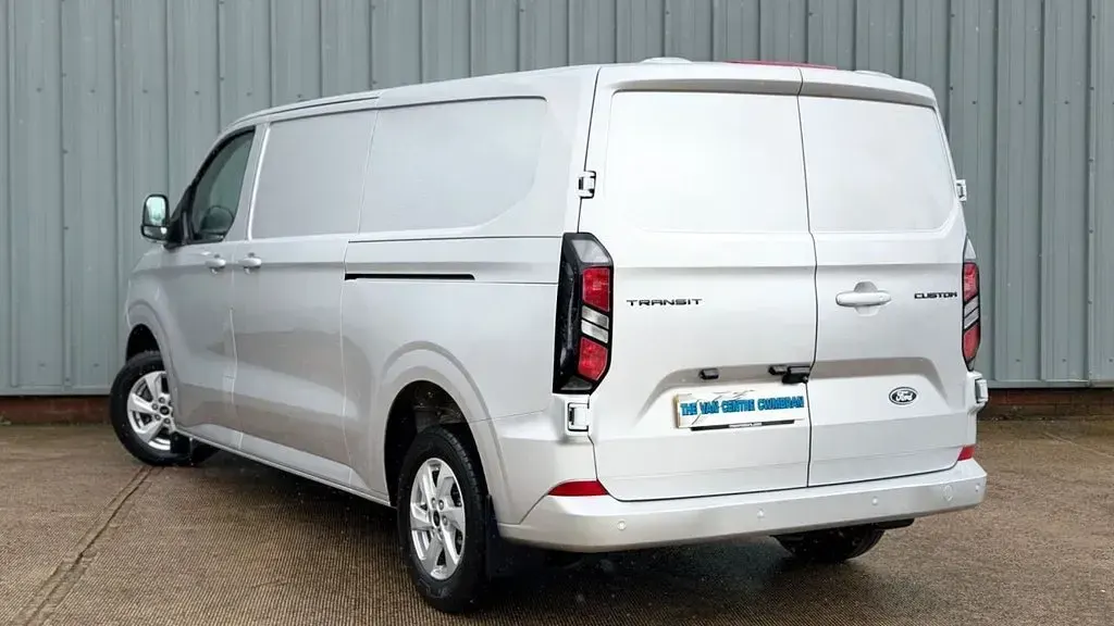 Used Ford Transit Custom Limited 136 HP (100 kW) 2025 Silver Van