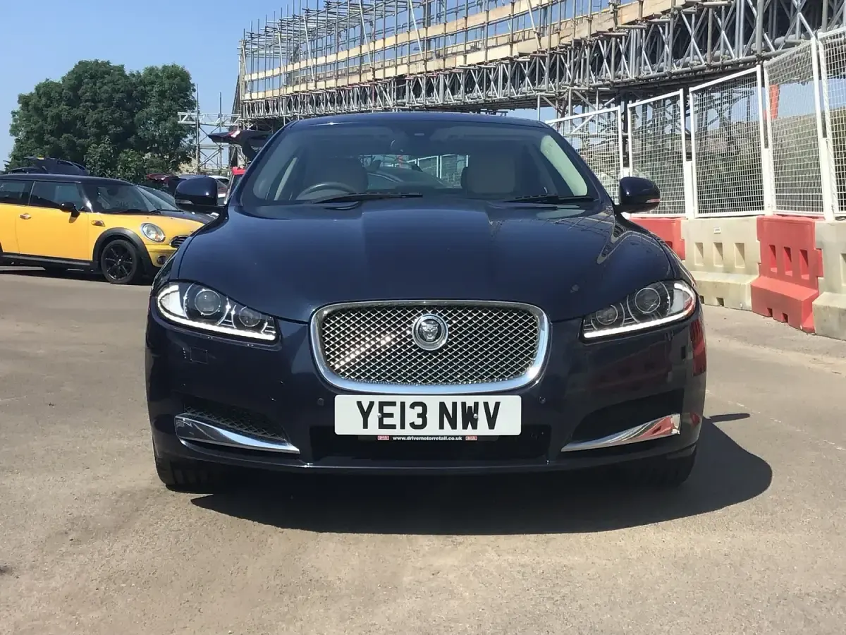 Used Jaguar XF Premium Luxury 200 HP (147 kW) 2013 Blue Sedan