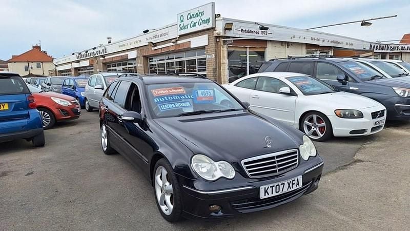 Used Mercedes C220 Avantgarde 147 HP (108 kW) 2007 Black Estate