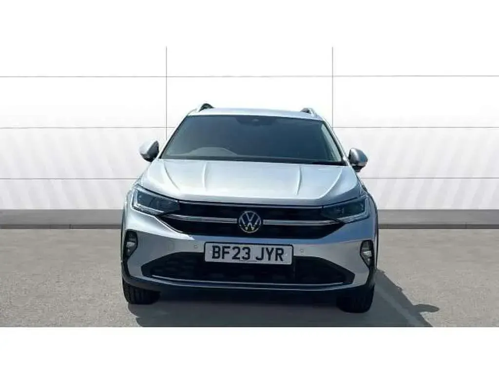 Used VW Taigo Style 110 HP (80 kW) 2023 Silver SUV