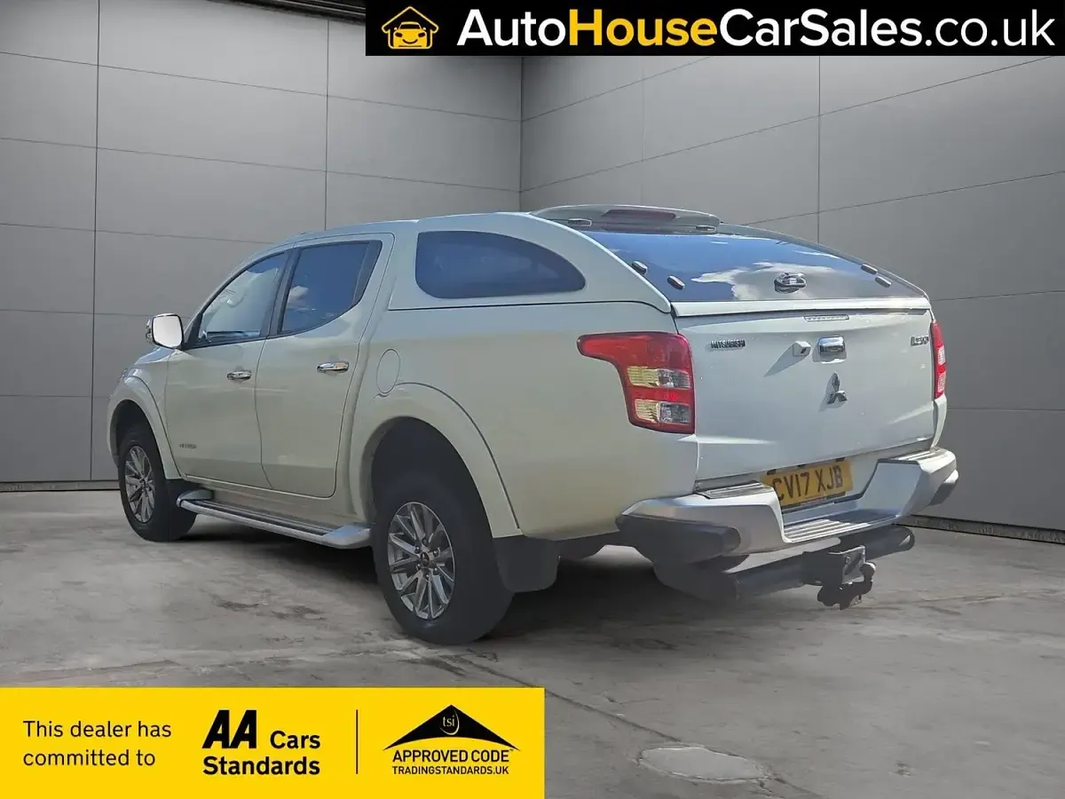 Used Mitsubishi L200 Warrior 2017 White Pickup