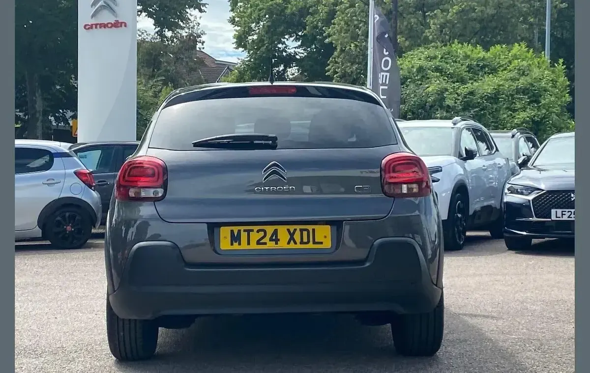 Used Citroën C3 PureTech 108 HP (79 kW) 2024 Grey Hatchback