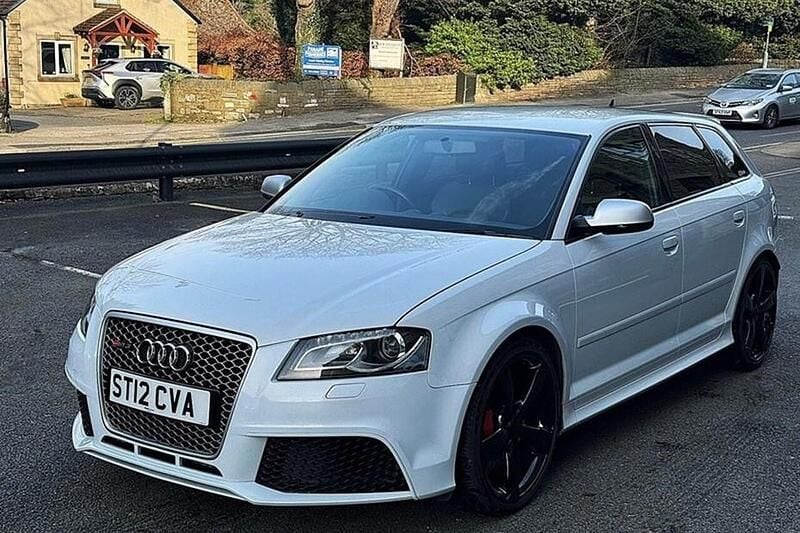 Used Audi RS3 Sportback Performance 340 HP (250 kW) 2012 Hatchback