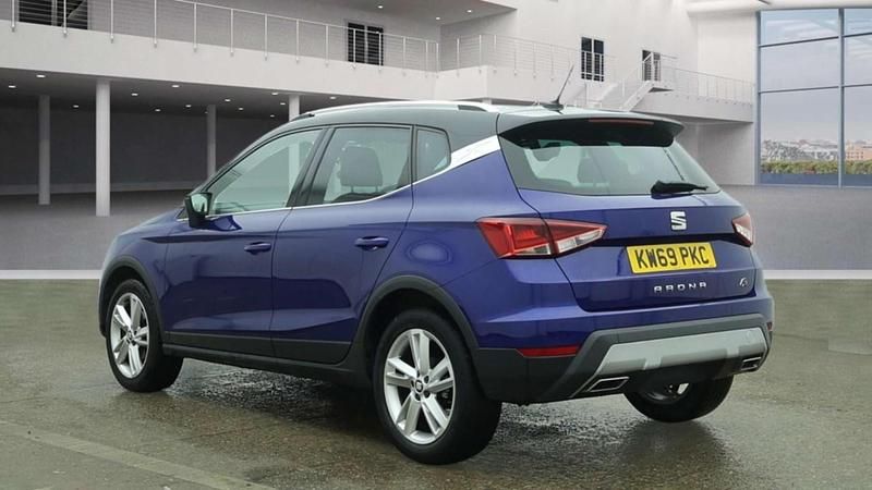 Used Seat Arona FR 115 HP (84 kW) 2020 Blue SUV