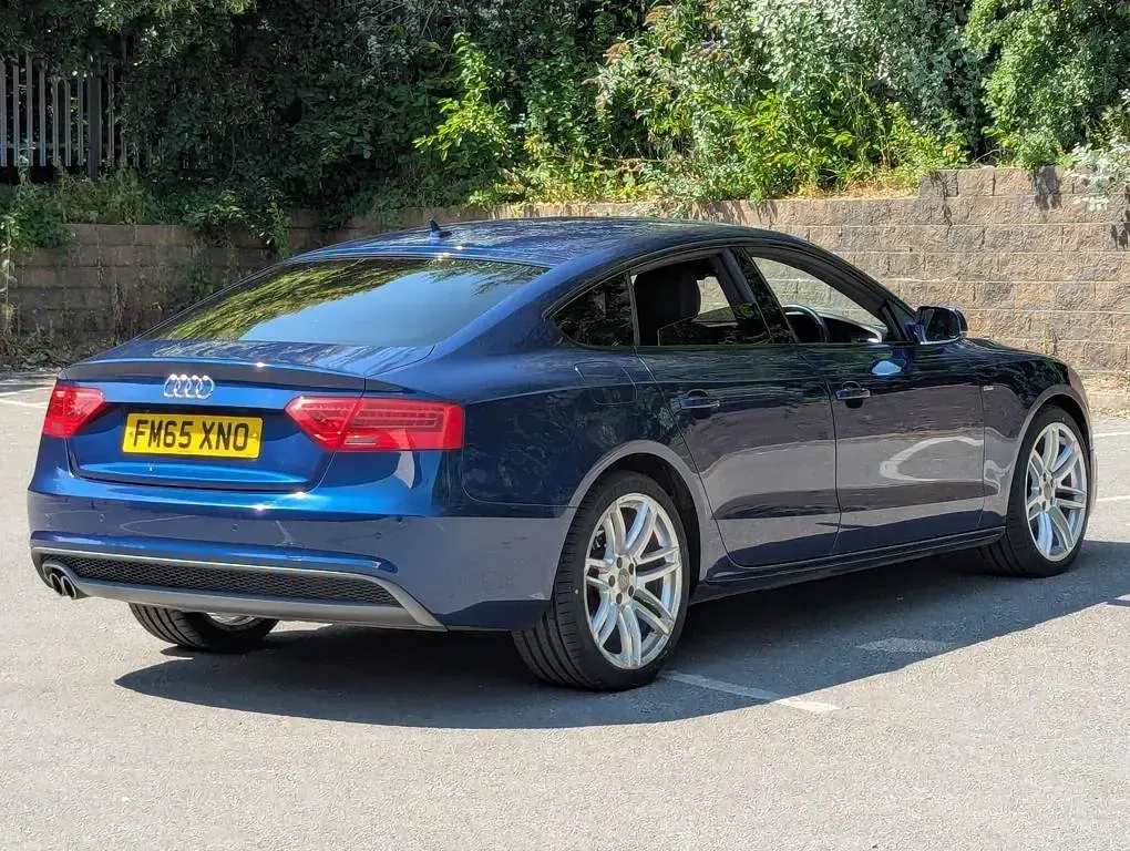 Used Audi A5 Sportback S-Line 2016 Blue Hatchback