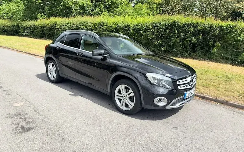 Usado Mercedes GLA200 Executive 136 HP (100 kW) 2018 SUV