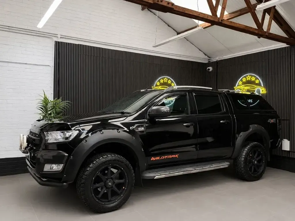 Used Ford Ranger Wildtrack 200 HP (147 kW) 2017 Black Pickup