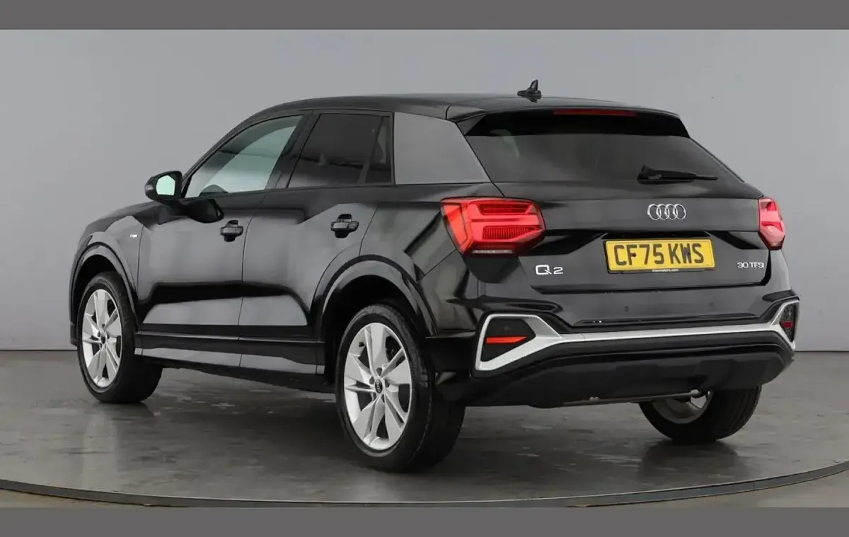 Used Audi Q2 S-Line 113 HP (83 kW) 2025 Black SUV