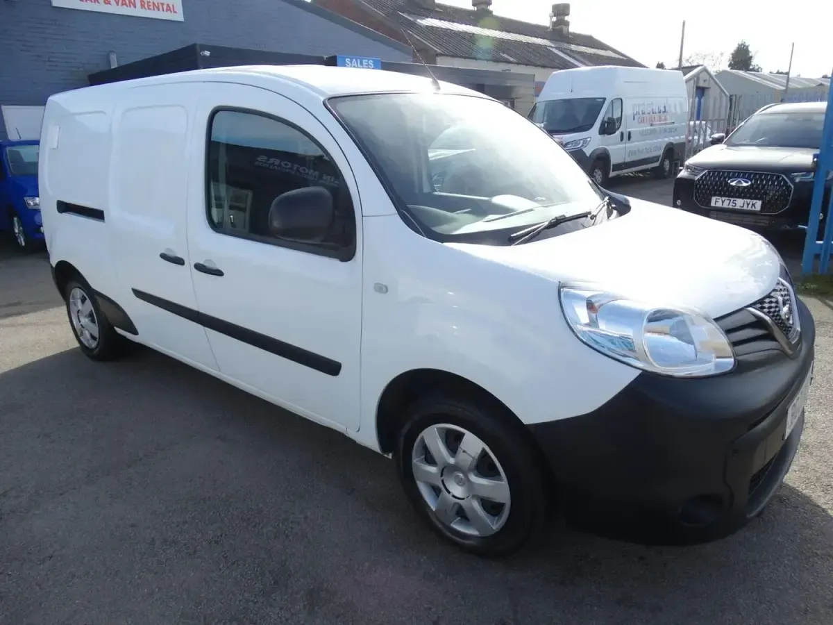 Used Nissan NV250 Acenta 2021 White Van