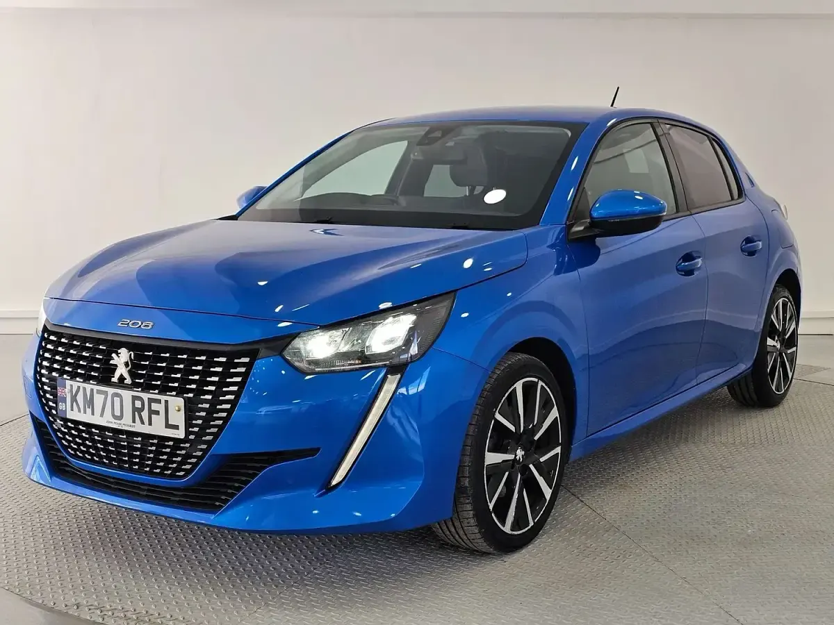 Used Peugeot 208 Allure 100 HP (73 kW) 2020 Blue Hatchback