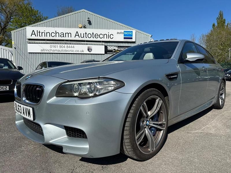 Used BMW M5 Comfort Edition 2014 Blue Sedan