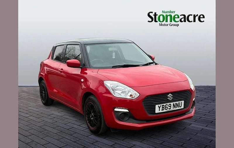 Used Suzuki Swift SZ3 88 HP (64 kW) 2020 Red Hatchback
