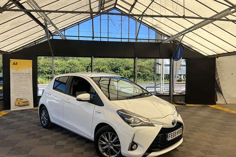 Used 2019 Toyota Yaris Hybrid | £8,795 (Fair price) - Image 1/1