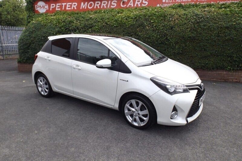 Used 2015 Toyota Yaris Hybrid Sport | £6,995 - Image 1/1