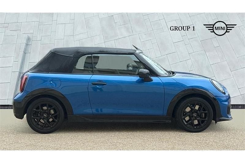 Used Mini Cooper Cabriolet Sport 161 HP (118 kW) 2025 Blue Cabriolet
