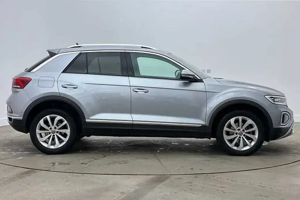 Used VW T-Roc 150 HP (110 kW) 2025 SUV