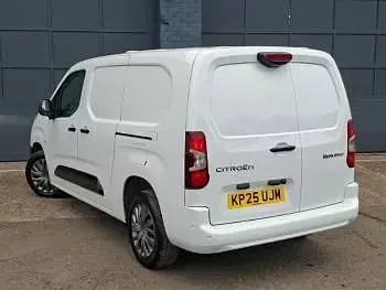Used Citroën Berlingo 100 HP (73 kW) 2025 White MPV