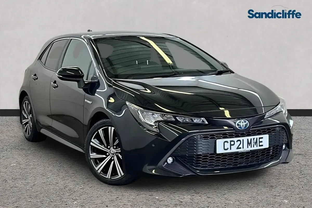 Used Toyota Corolla Design 122 HP (89 kW) 2021 Hatchback